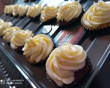 A picture of step 3 of Vanilla Cupcakes with Cream Cheese and Butter Frosting 🧁.