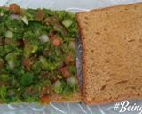 A picture of step 2 of Frankie (stuffing) Toast Sandwich.