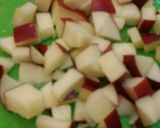 صورة لخطوة 3 من وصفة سلطة فواكة بالعصير🍸 🍏🍊🍎🍇