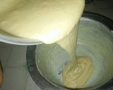 A picture of step 7 of Sweet vanilla cocoa cake.