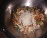 A picture of step 2 of Roti ka samosa.