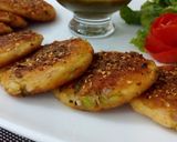 A picture of step 10 of Allu kay chapli kabab.