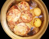 A picture of step 2 of Potatoe cake.