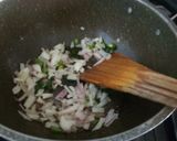 A picture of step 1 of Oats Upma.