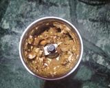 A picture of step 1 of Anjeer Badam Milkshake.