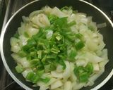 Foto del paso 5 de la receta: Chipironcitos marinados en Miso Cítrico con cebolla y champiñón