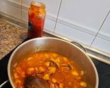 Foto del paso 4 de la receta: Fabes con almejas y gambas