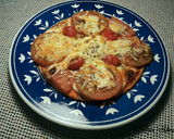 Foto del paso 6 de la receta: Pizza de tomate y queso en lonchas