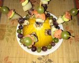 Foto del passaggio 2 della ricetta Spiedini di uva #ciaksicucina #cookpad