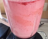 عکس مرحله 2 از دستور بستنی میوه ای 🍨🍨 (با طعم تمشک)