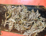 Foto del paso 5 de la receta: Carne en hebras (cocción lenta) ideal para rellenar sándwich, empanadas, lasaña, económica y fácil 🤗
