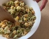 Foto del paso 8 de la receta: Ensalada de pasta y pollo
