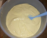 Foto langkah ke 4 dari resep Bolu Tape Putih Telur.