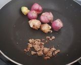 Foto langkah ke 4 dari resep Pecak Ikan Nila Goreng.