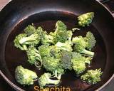 Sweet Corn Broccoli Soup recipe step 1 photo