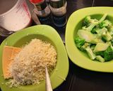 Foto langkah ke 1 dari resep Baked Potato with Broccoli and Cheese.