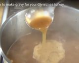 A picture of step 5 of Turkey Gravy.