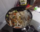 Foto langkah ke 3 dari resep Kwetiaw Baso Spesial.