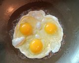 A picture of step 1 of Vegetable Egg Fried Rice.