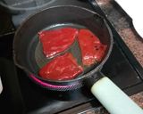 Foto del paso 1 de la receta: Bocadillo de pata asada con pimiento del piquillo, queso curado y huevo duro