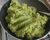 A picture of step 1 of Potato vadas.