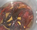 A picture of step 1 of Walnut scezuan chutney.