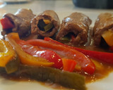 Foto del paso 8 de la receta: Rollitos de ternera con pimientos en salsa de vino blanco