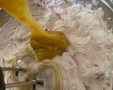 Tavaszi eper torta recept fázis 6 fotója