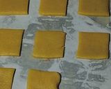 Foto langkah ke 3 dari resep Single Serve No Bake : LeBlu Cheesecake.