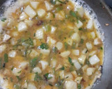 Foto del paso 4 de la receta: Tortilla de papas con hierbas aromáticas. Chuletas de cerdo