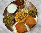 A picture of step 6 of Kolhapuri Misal Pav.