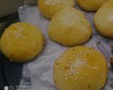 A picture of step 5 of Chicken bun.
