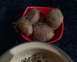 A picture of step 1 of Grilled Garlic Potato.