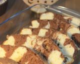 A picture of step 4 of Marble cake.