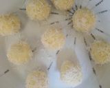 A picture of step 3 of Coconut laddo.
