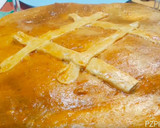 Foto del paso 8 de la receta: Empanada de codillo de cerdo, cebolla caramelizada y pasas