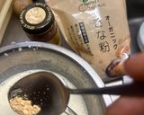 A picture of step 4 of Ultraman's Overnight Oats.