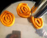 भाजणीची चकली (bhajnichi chakli recipe in marathi) रेसिपी स्टेप 2 फोटो 
