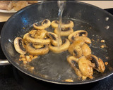 Foto del paso 3 de la receta: Rape con champiñones
