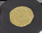 A picture of step 4 of Paneer green peas pockets.