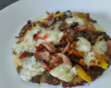 Foto del paso 7 de la receta: Torticas de coliflor a la pizza🍕de champiñones🍄, jamón🥓, queso🧀 y pimientos🍕🌶️