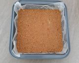Foto langkah ke 4 dari resep Crumble Cheesecake.