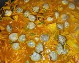 Foto del paso 11 de la receta: Fideos guisados con alcachofas, espárragos y chirlas