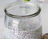Une image de l'étape 1 de Pudding de chia au skyr et mangue.