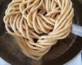 A picture of step 5 of Ratlami sev.