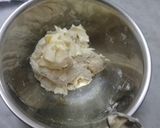 Foto langkah ke 2 dari resep Roti boy garing diluar lembut di dalam.