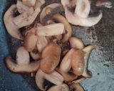 Foto del paso 2 de la receta: Crema de champiñones 🍄🟫