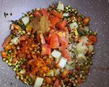 A picture of step 4 of Sprouts pulao.