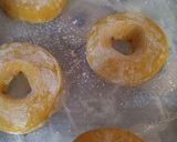 Foto langkah ke 9 dari resep Donat Labu Kuning.