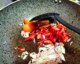 Foto langkah ke 2 dari resep 685. Tumis Kangkung Saus Tiram.